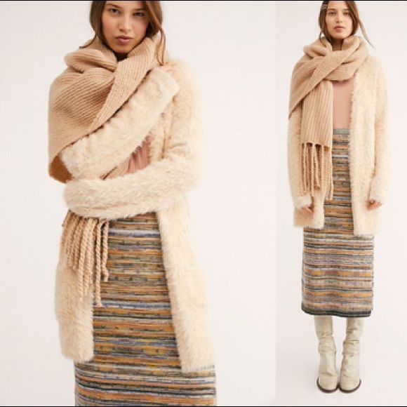 FREE PEOPLE Faux Fur Cardigan NWT Sz M Almond - Picture 2 of 7